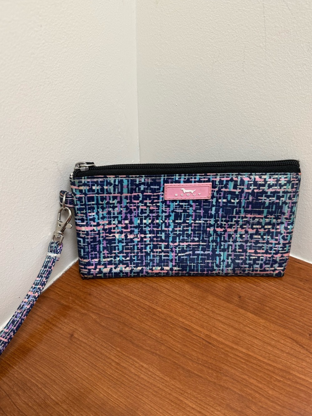 Scout Kate Wristlet - Tweedy Bird 8"x4" Water-Resistant Wristlet Strap EUC